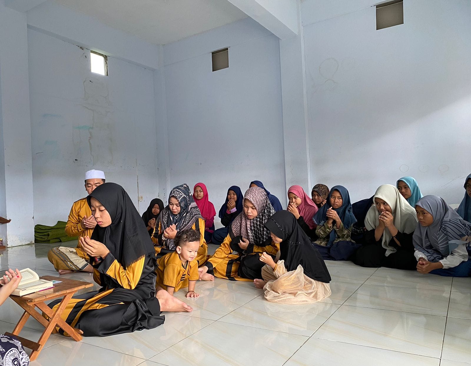 KHATAMAN SANTRI SMP HAMALATUL QURAN RINGINAGUNG